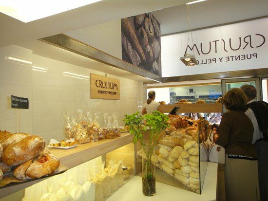 Crustum Panaderia Heladeria